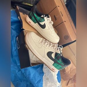 Nike Air Force 1 '07 LX in Pale Ivory and Stadium Green, Mens Size 15 New